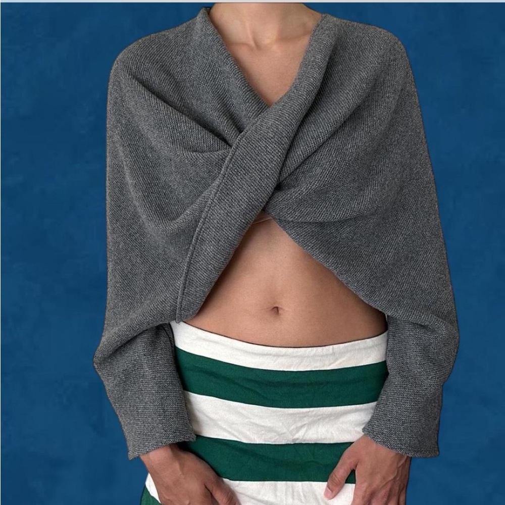 BEAUFILLE TWIST SWEATER